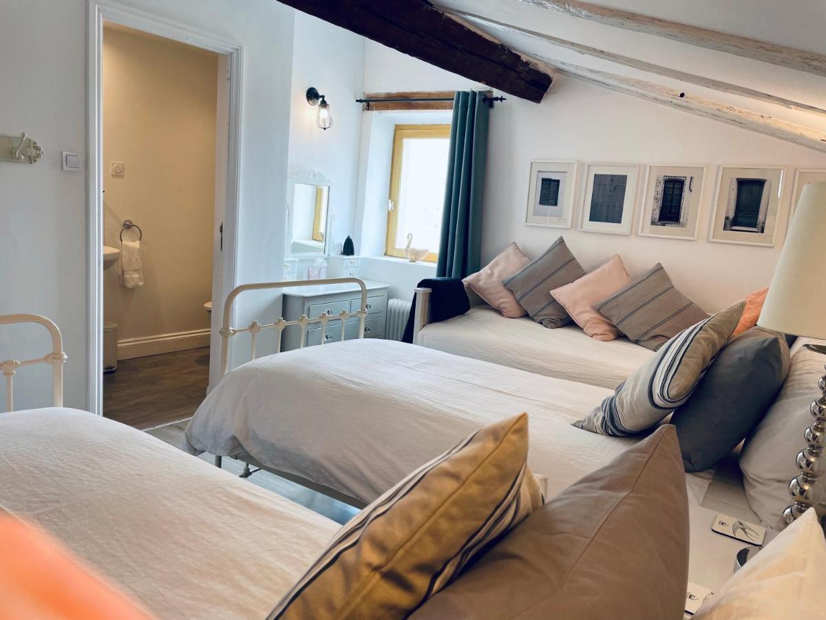 Maison Hirondelles Gites Mezieres-sur-Issoire 외부 사진
