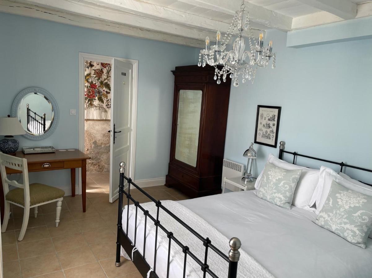 Maison Hirondelles Gites Mezieres-sur-Issoire 외부 사진